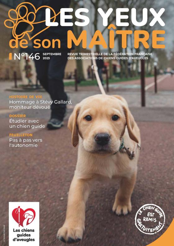 Il s'agit de la couverture de la revue Les Yeux de son Maître, numéro 145. Une photo d'une jeune maitresse de chien guide qui embrasse son chien guide, un labrador noir.